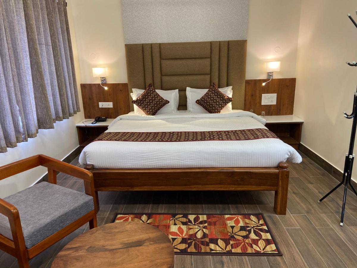 Le Shiv Executive Suite Theni Εξωτερικό φωτογραφία