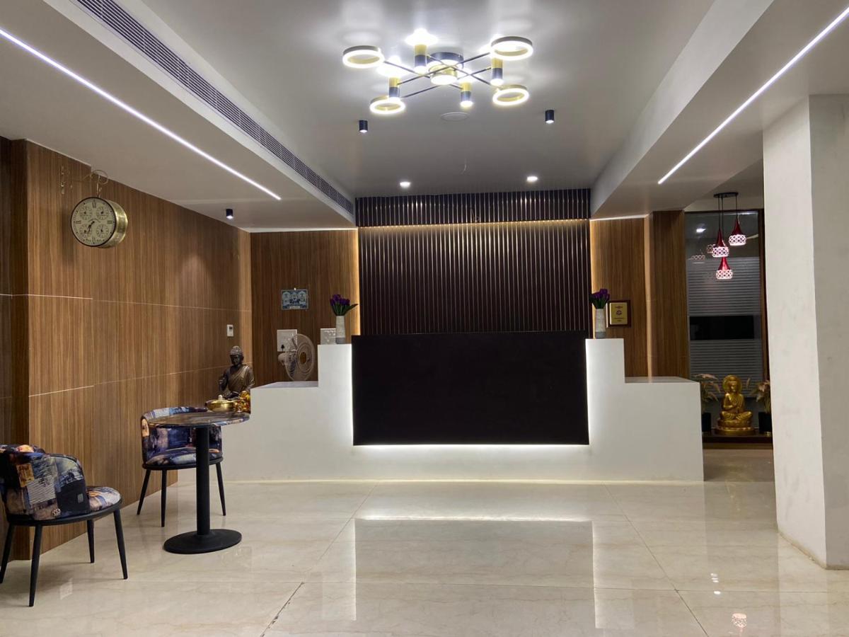 Le Shiv Executive Suite Theni Εξωτερικό φωτογραφία
