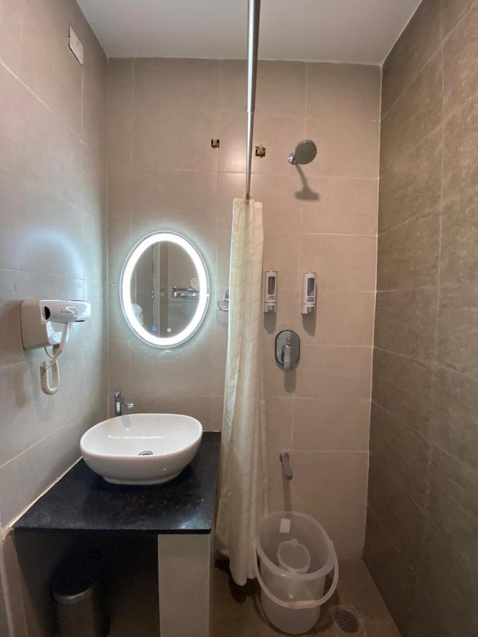 Le Shiv Executive Suite Theni Εξωτερικό φωτογραφία